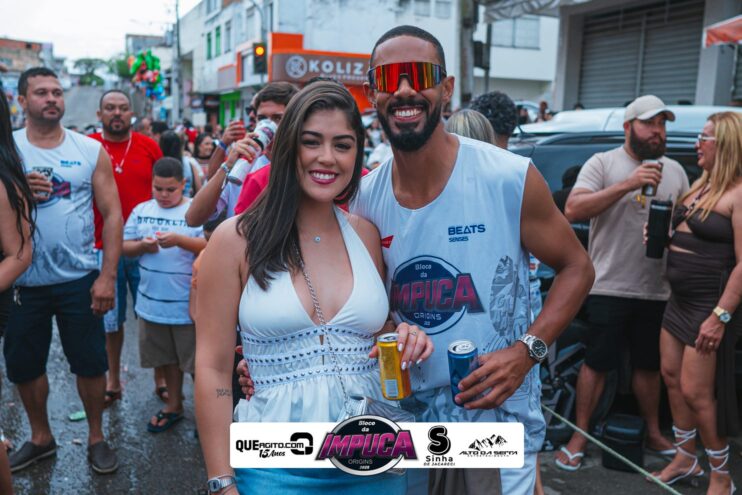 Bloco da Impuca completa 15 anos e arrasta multidão pelas ruas de Camacã 990