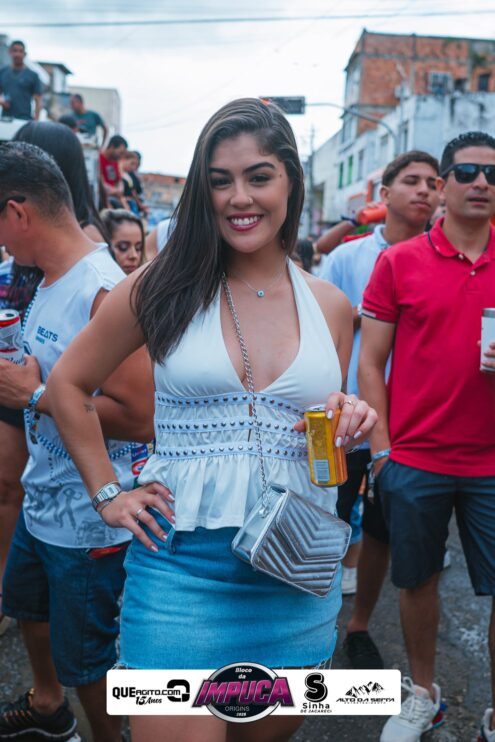 Bloco da Impuca completa 15 anos e arrasta multidão pelas ruas de Camacã 992