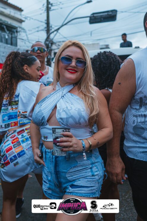 Bloco da Impuca completa 15 anos e arrasta multidão pelas ruas de Camacã 1000