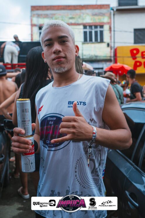 Bloco da Impuca completa 15 anos e arrasta multidão pelas ruas de Camacã 1343