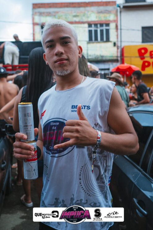 Bloco da Impuca completa 15 anos e arrasta multidão pelas ruas de Camacã 1344