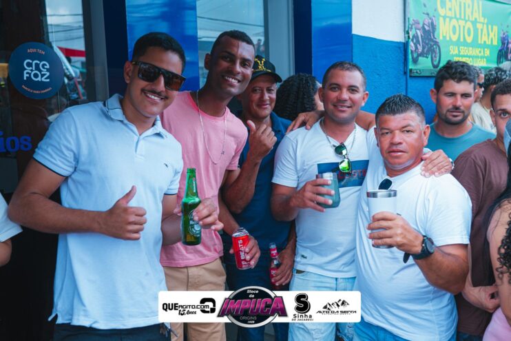 Bloco da Impuca completa 15 anos e arrasta multidão pelas ruas de Camacã 1346