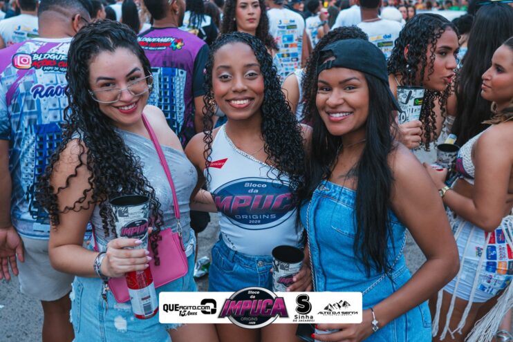 Bloco da Impuca completa 15 anos e arrasta multidão pelas ruas de Camacã 1372