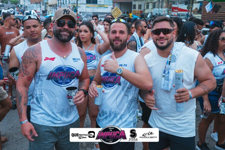 Bloco da Impuca completa 15 anos e arrasta multidão pelas ruas de Camacã 1380