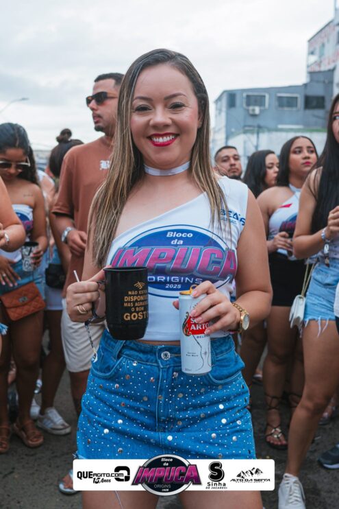Bloco da Impuca completa 15 anos e arrasta multidão pelas ruas de Camacã 1385