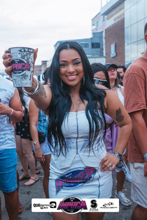 Bloco da Impuca completa 15 anos e arrasta multidão pelas ruas de Camacã 1389