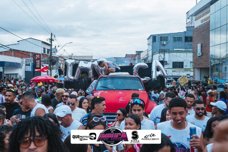 Bloco da Impuca completa 15 anos e arrasta multidão pelas ruas de Camacã 1401