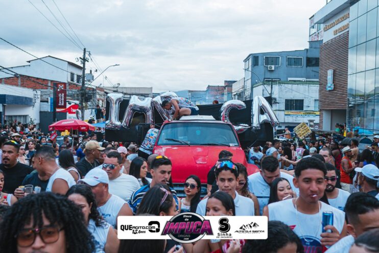 Bloco da Impuca completa 15 anos e arrasta multidão pelas ruas de Camacã 1402