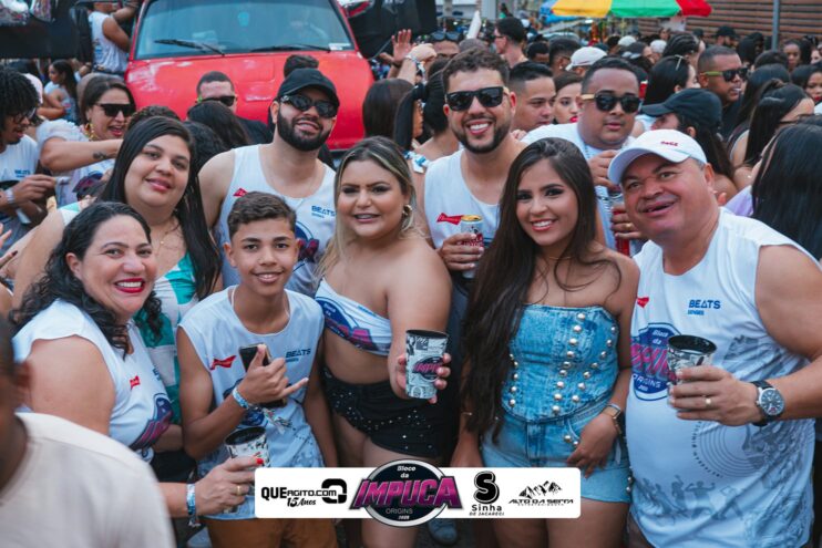 Bloco da Impuca completa 15 anos e arrasta multidão pelas ruas de Camacã 1406