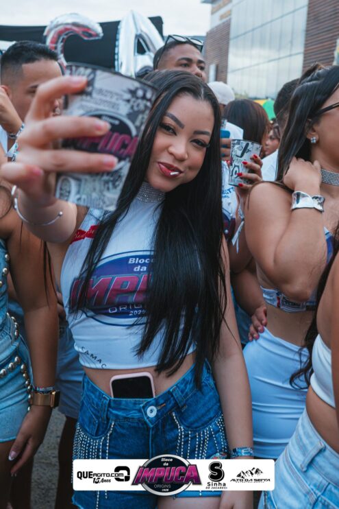 Bloco da Impuca completa 15 anos e arrasta multidão pelas ruas de Camacã 1409