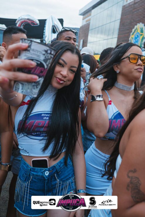 Bloco da Impuca completa 15 anos e arrasta multidão pelas ruas de Camacã 1410