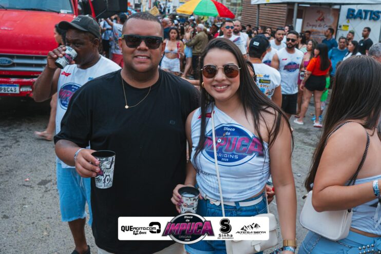 Bloco da Impuca completa 15 anos e arrasta multidão pelas ruas de Camacã 1418