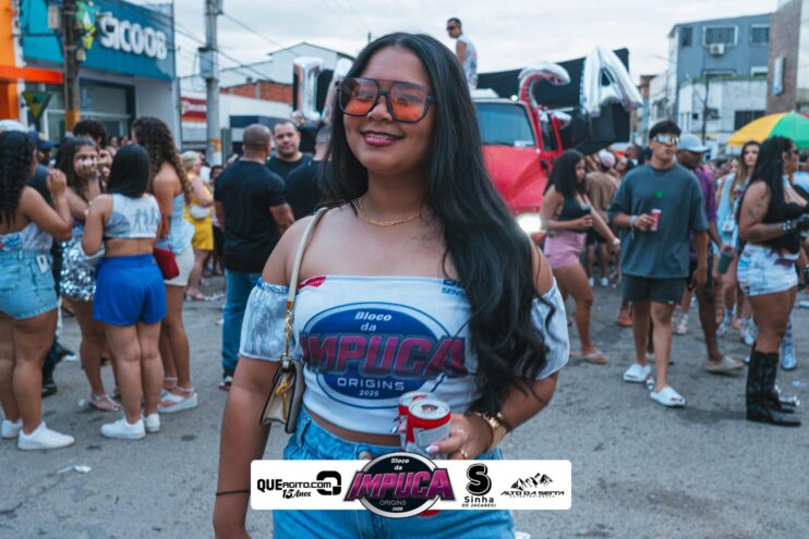 Bloco da Impuca completa 15 anos e arrasta multidão pelas ruas de Camacã 1428