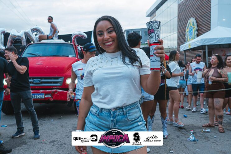 Bloco da Impuca completa 15 anos e arrasta multidão pelas ruas de Camacã 1429