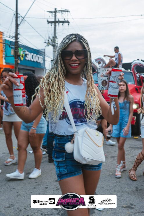 Bloco da Impuca completa 15 anos e arrasta multidão pelas ruas de Camacã 1433