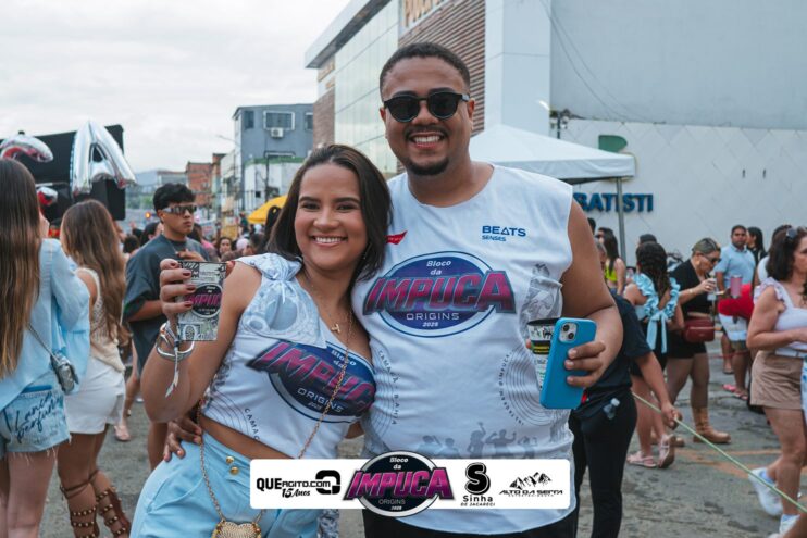 Bloco da Impuca completa 15 anos e arrasta multidão pelas ruas de Camacã 1434