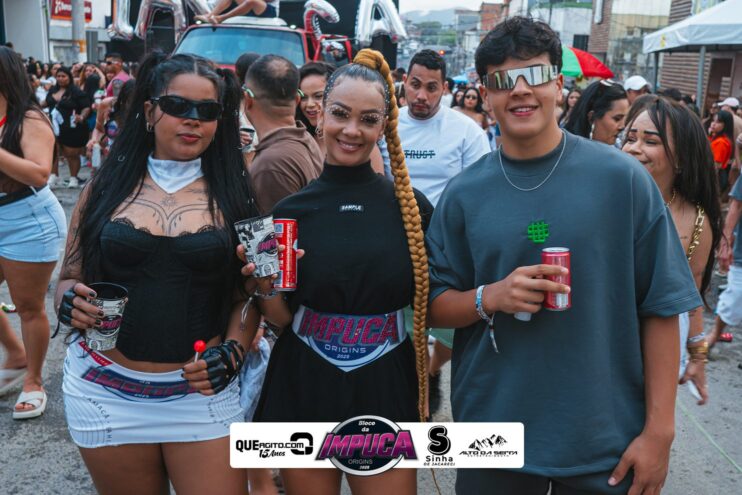 Bloco da Impuca completa 15 anos e arrasta multidão pelas ruas de Camacã 1446