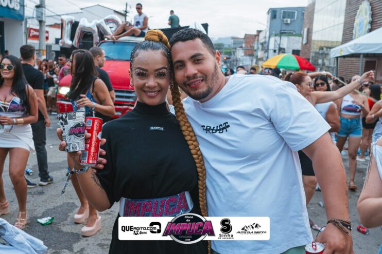 Bloco da Impuca completa 15 anos e arrasta multidão pelas ruas de Camacã 1447