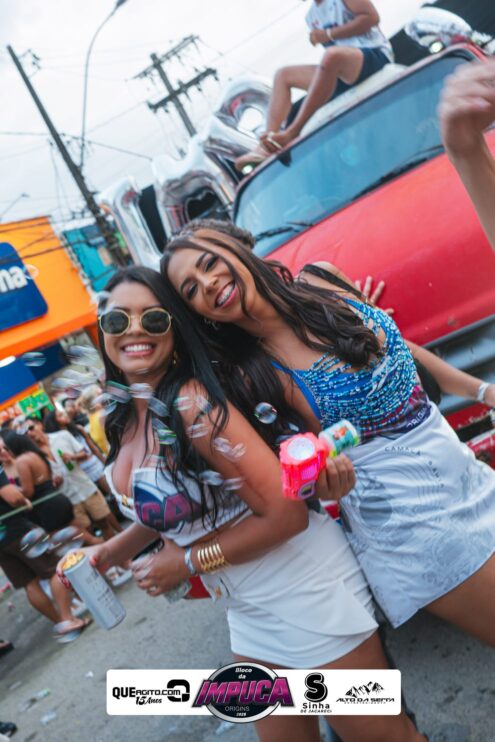 Bloco da Impuca completa 15 anos e arrasta multidão pelas ruas de Camacã 1449