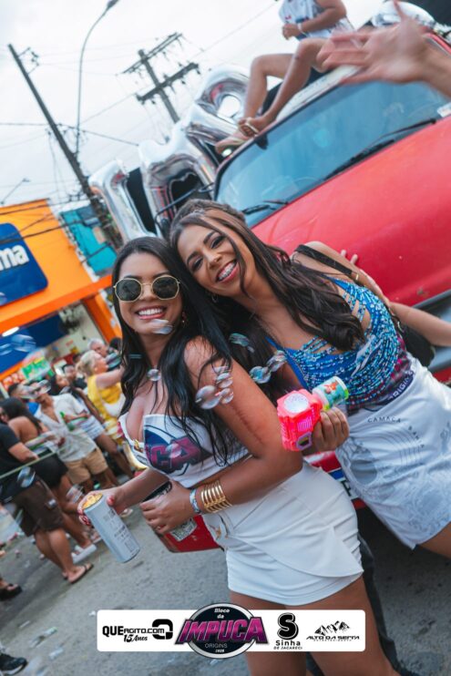 Bloco da Impuca completa 15 anos e arrasta multidão pelas ruas de Camacã 1450