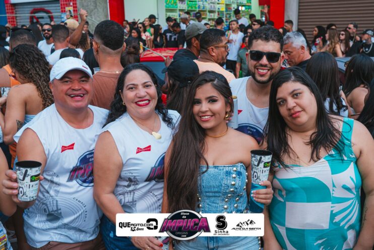 Bloco da Impuca completa 15 anos e arrasta multidão pelas ruas de Camacã 1461