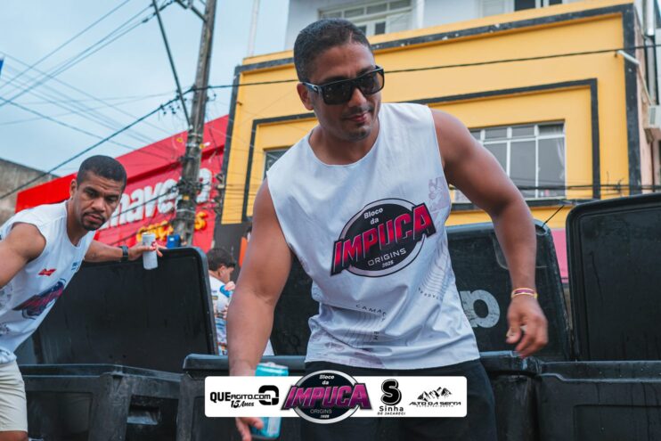 Bloco da Impuca completa 15 anos e arrasta multidão pelas ruas de Camacã 1480