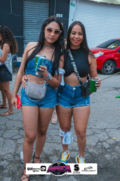 Bloco da Impuca completa 15 anos e arrasta multidão pelas ruas de Camacã 1482