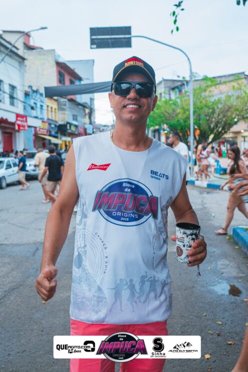 Bloco da Impuca completa 15 anos e arrasta multidão pelas ruas de Camacã 1493