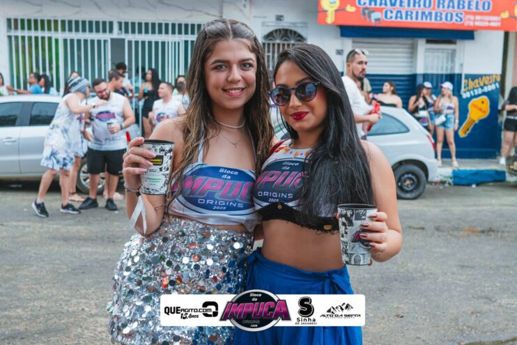 Bloco da Impuca completa 15 anos e arrasta multidão pelas ruas de Camacã 1496