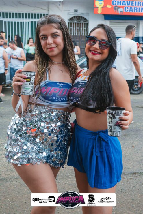 Bloco da Impuca completa 15 anos e arrasta multidão pelas ruas de Camacã 1498