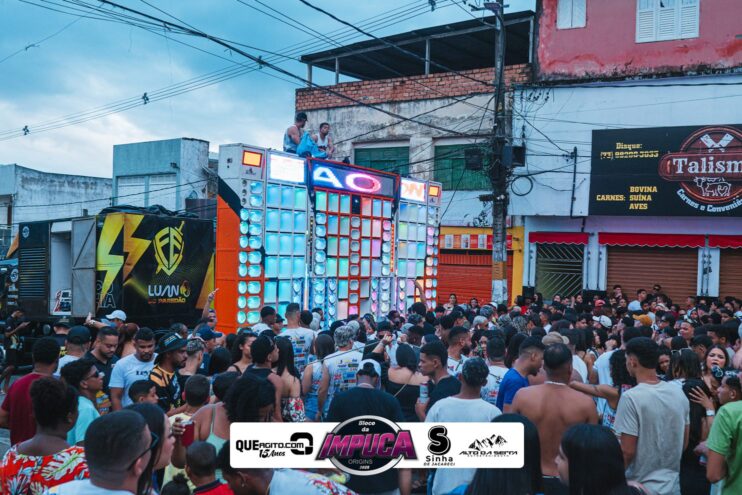 Bloco da Impuca completa 15 anos e arrasta multidão pelas ruas de Camacã 1507