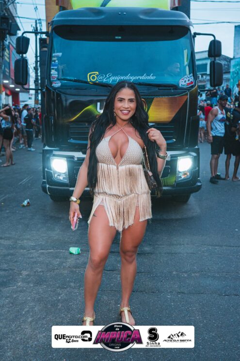 Bloco da Impuca completa 15 anos e arrasta multidão pelas ruas de Camacã 1516