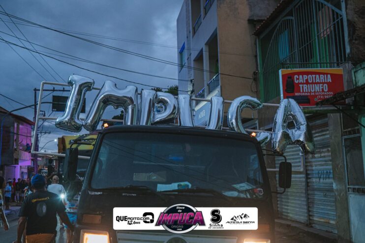 Bloco da Impuca completa 15 anos e arrasta multidão pelas ruas de Camacã 1544