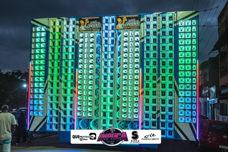 Bloco da Impuca completa 15 anos e arrasta multidão pelas ruas de Camacã 1547