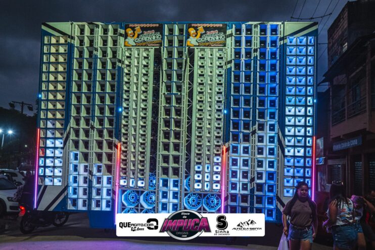 Bloco da Impuca completa 15 anos e arrasta multidão pelas ruas de Camacã 1548