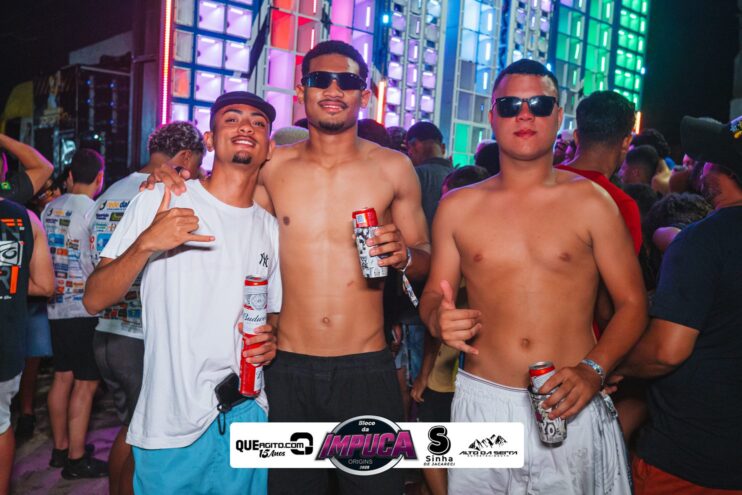 Bloco da Impuca completa 15 anos e arrasta multidão pelas ruas de Camacã 1554