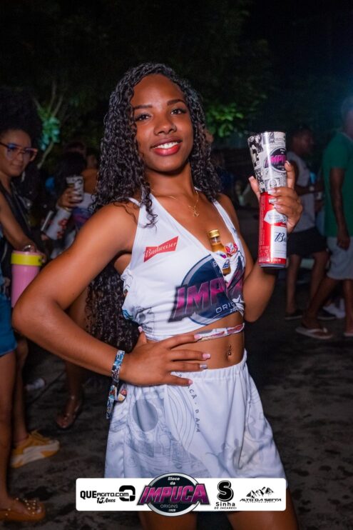 Bloco da Impuca completa 15 anos e arrasta multidão pelas ruas de Camacã 1582