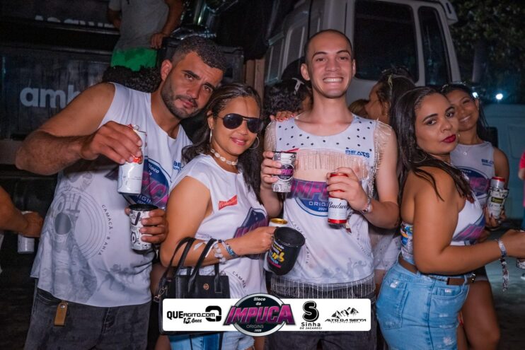 Bloco da Impuca completa 15 anos e arrasta multidão pelas ruas de Camacã 1590