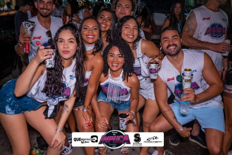 Bloco da Impuca completa 15 anos e arrasta multidão pelas ruas de Camacã 1596