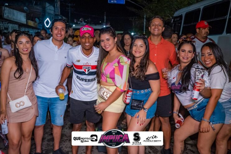 Bloco da Impuca completa 15 anos e arrasta multidão pelas ruas de Camacã 1617