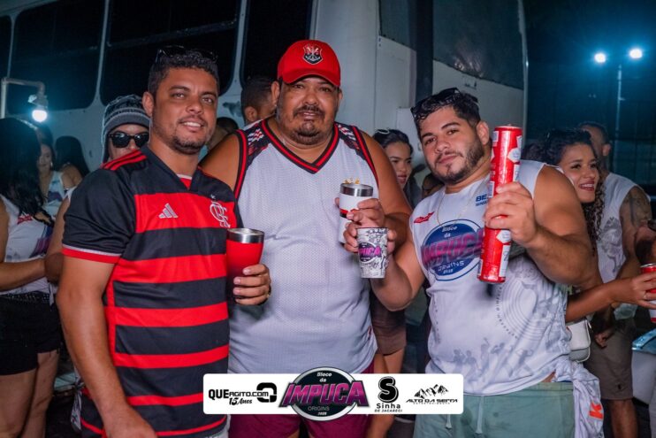 Bloco da Impuca completa 15 anos e arrasta multidão pelas ruas de Camacã 1634