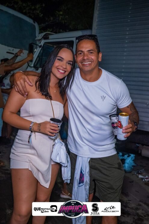 Bloco da Impuca completa 15 anos e arrasta multidão pelas ruas de Camacã 1644