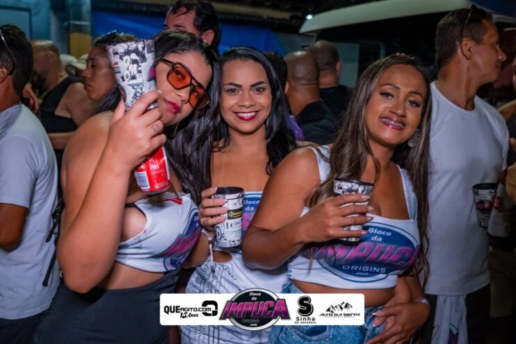 Bloco da Impuca completa 15 anos e arrasta multidão pelas ruas de Camacã 1650