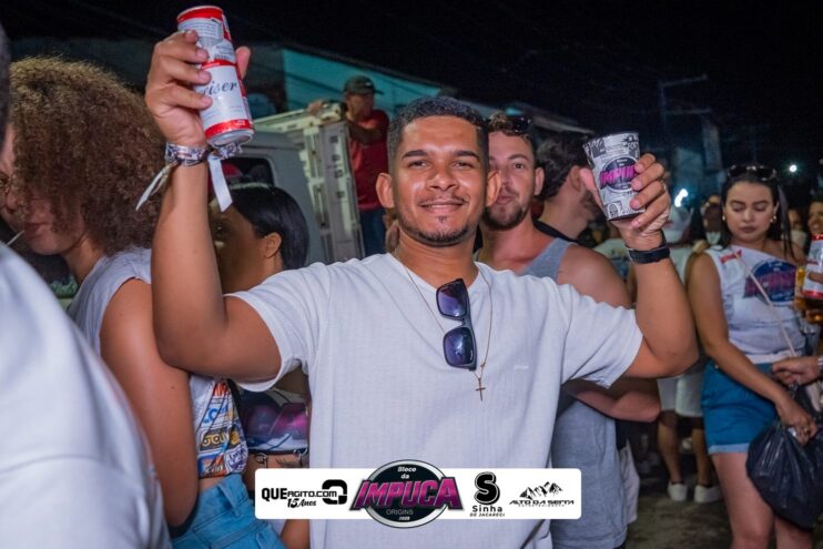 Bloco da Impuca completa 15 anos e arrasta multidão pelas ruas de Camacã 1651