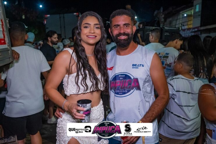 Bloco da Impuca completa 15 anos e arrasta multidão pelas ruas de Camacã 2001