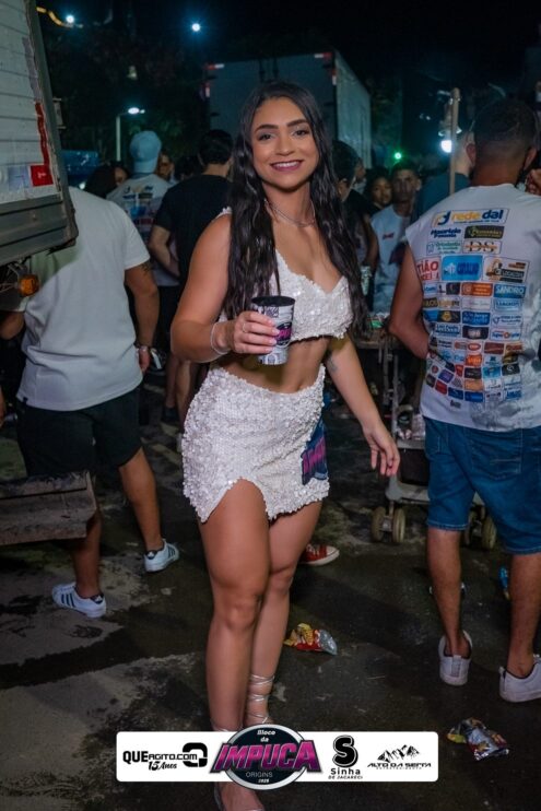 Bloco da Impuca completa 15 anos e arrasta multidão pelas ruas de Camacã 2004