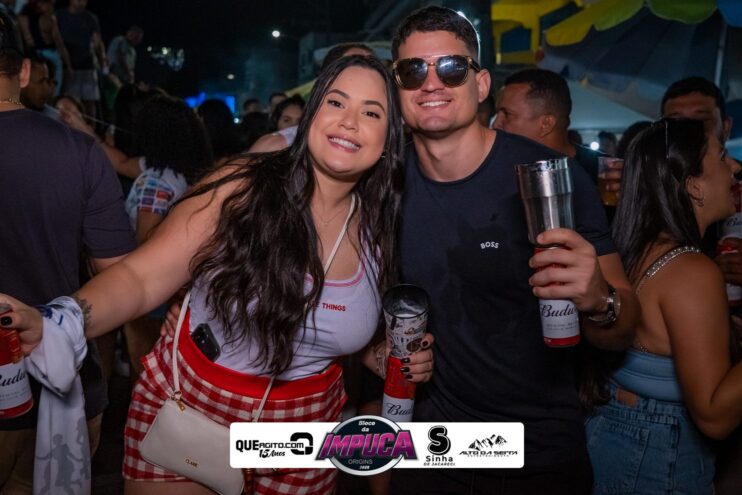 Bloco da Impuca completa 15 anos e arrasta multidão pelas ruas de Camacã 2033