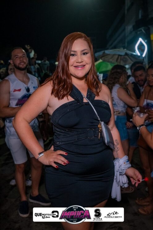 Bloco da Impuca completa 15 anos e arrasta multidão pelas ruas de Camacã 2040