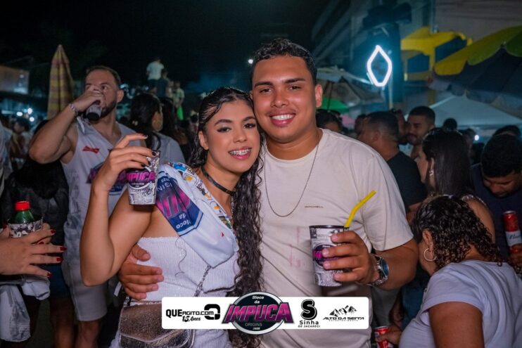 Bloco da Impuca completa 15 anos e arrasta multidão pelas ruas de Camacã 2043