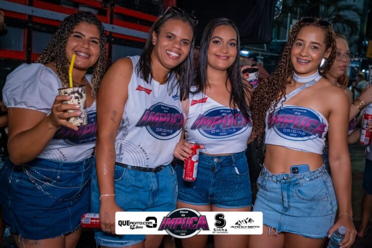 Bloco da Impuca completa 15 anos e arrasta multidão pelas ruas de Camacã 2058